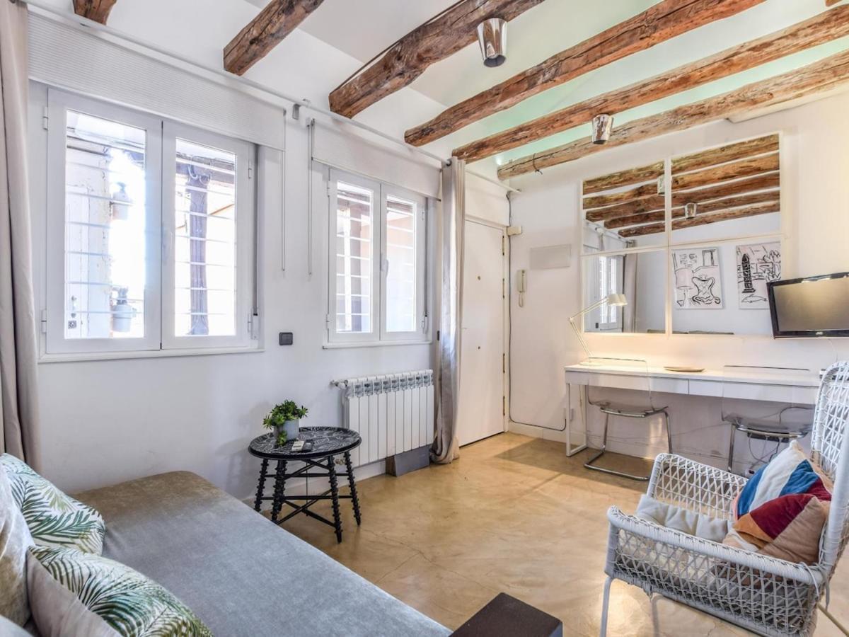 Apartamento En La Plaza De Lavapies Para 4 Personas Madrid Exteriör bild