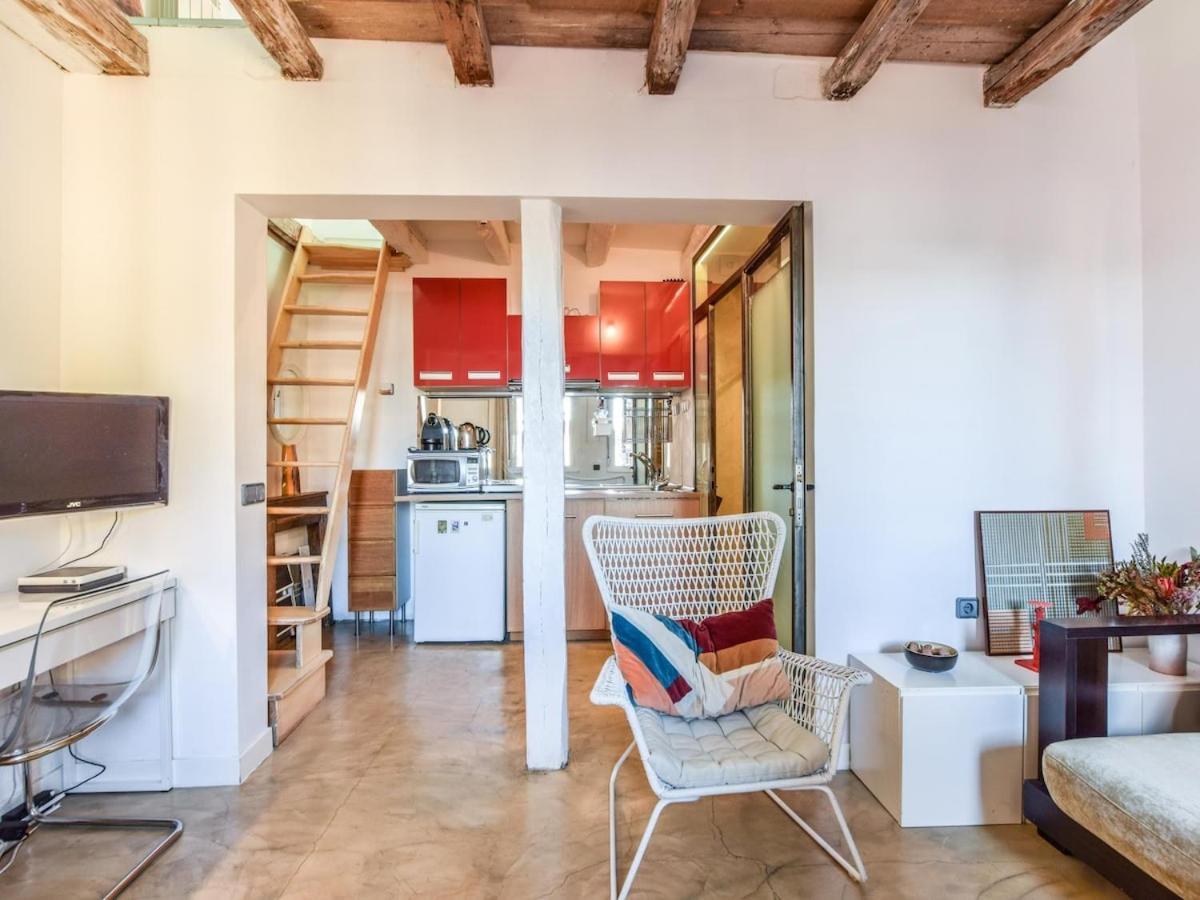 Apartamento En La Plaza De Lavapies Para 4 Personas Madrid Exteriör bild