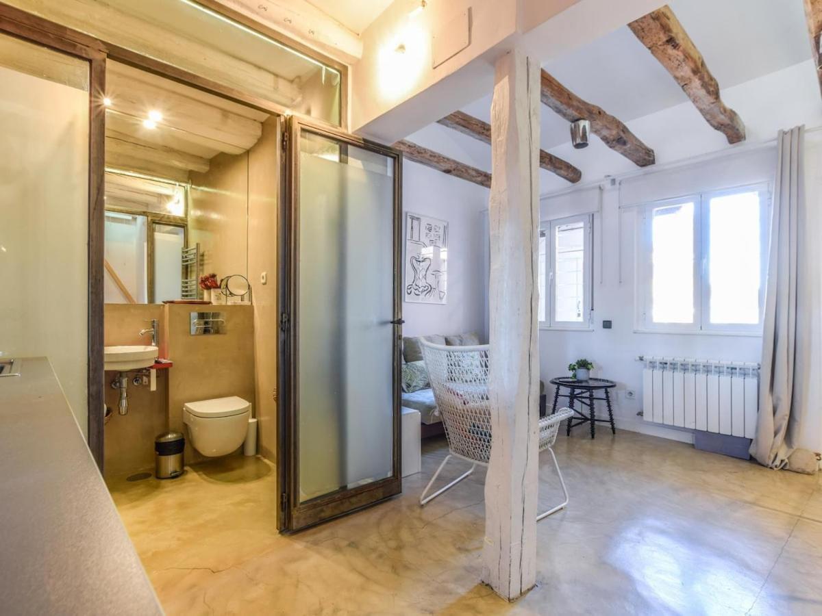 Apartamento En La Plaza De Lavapies Para 4 Personas Madrid Exteriör bild