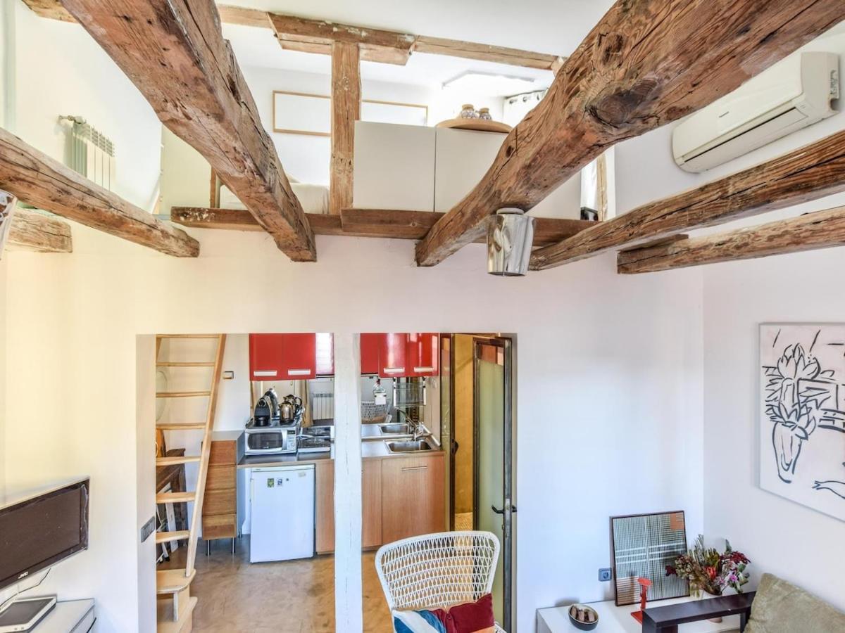 Apartamento En La Plaza De Lavapies Para 4 Personas Madrid Exteriör bild