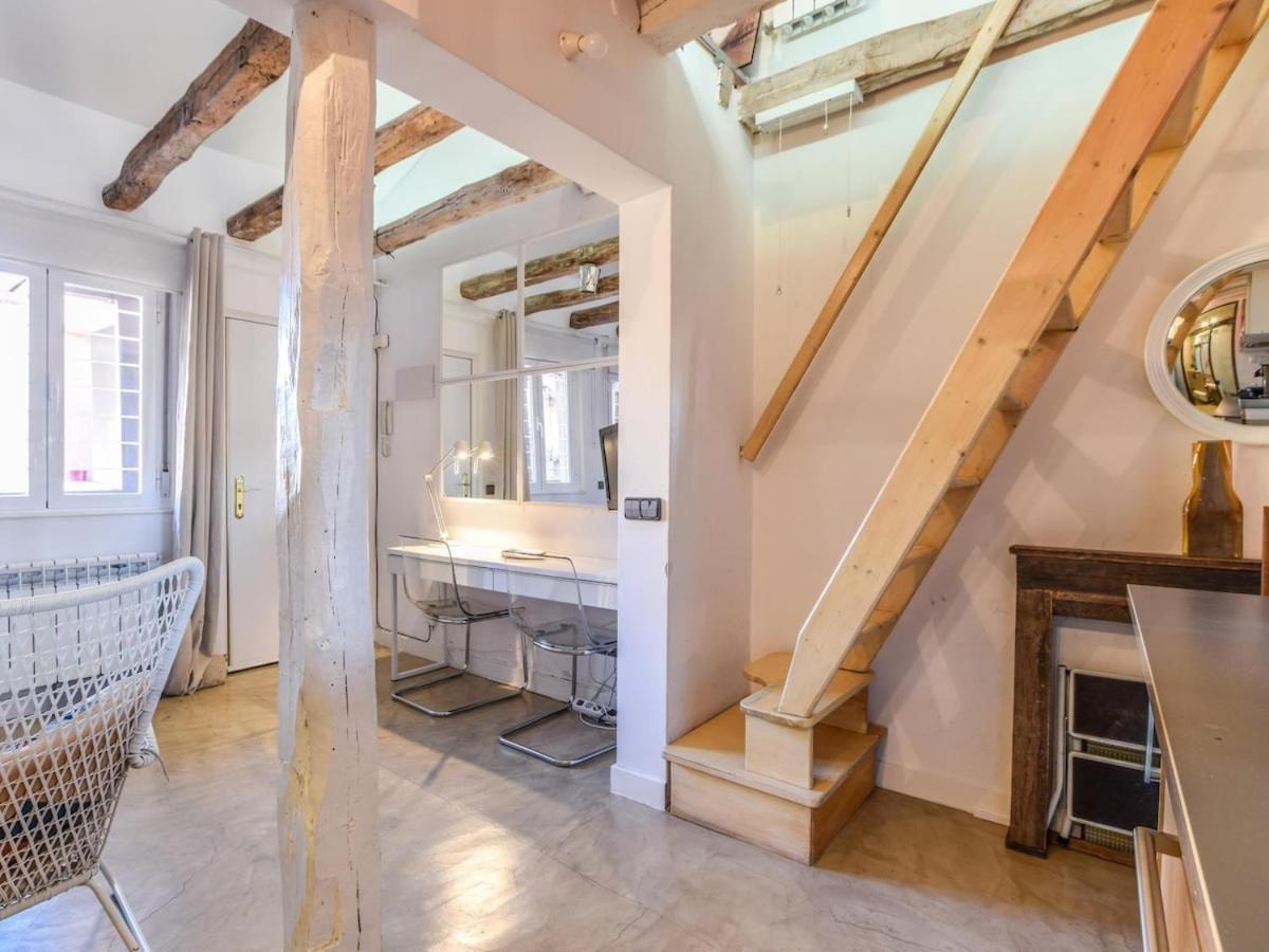 Apartamento En La Plaza De Lavapies Para 4 Personas Madrid Exteriör bild