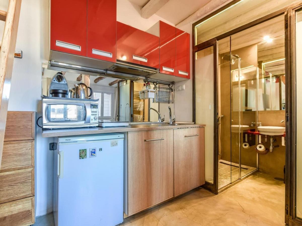 Apartamento En La Plaza De Lavapies Para 4 Personas Madrid Exteriör bild