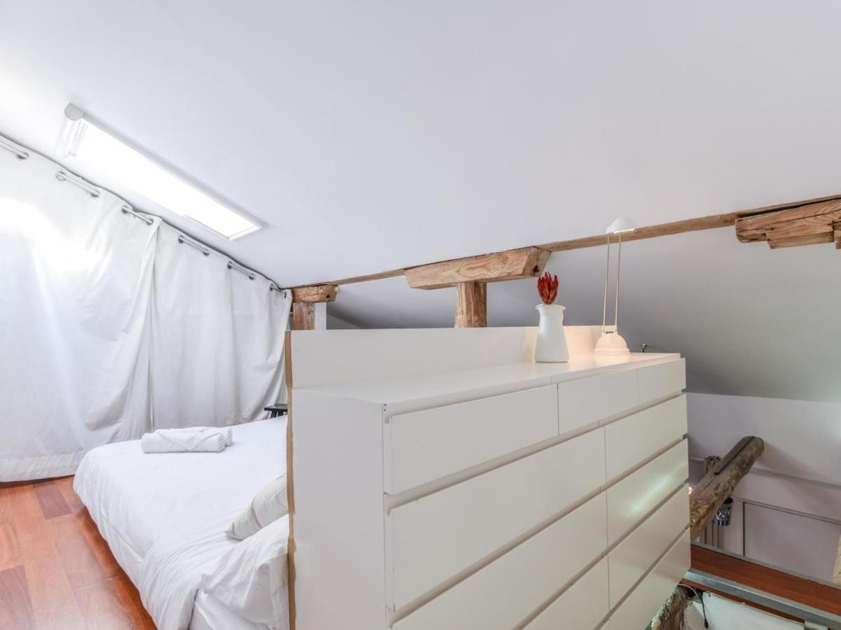 Apartamento En La Plaza De Lavapies Para 4 Personas Madrid Exteriör bild